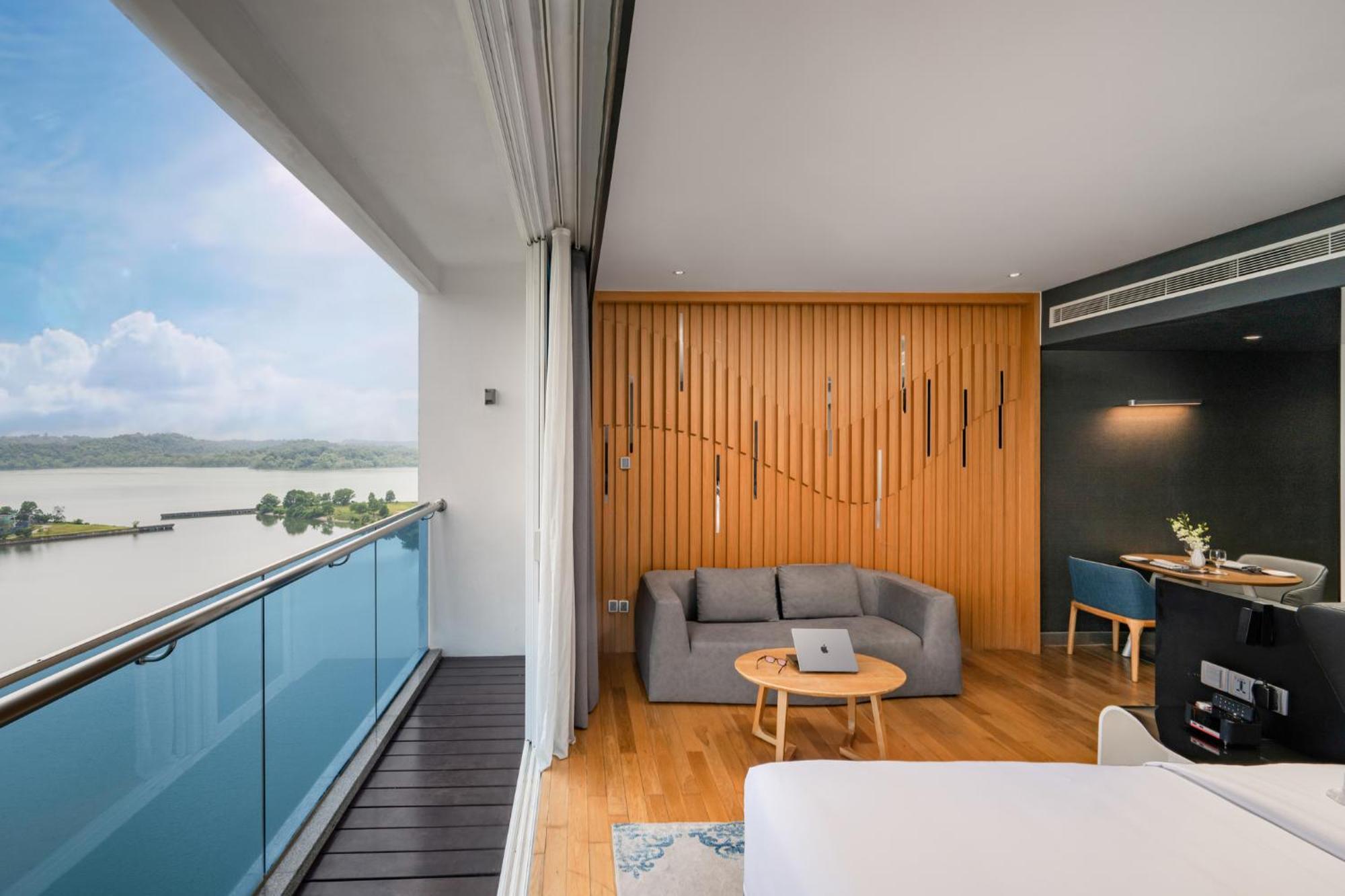 Fraser Place Puteri Harbour Нусаджайя Экстерьер фото A suite at the hotel